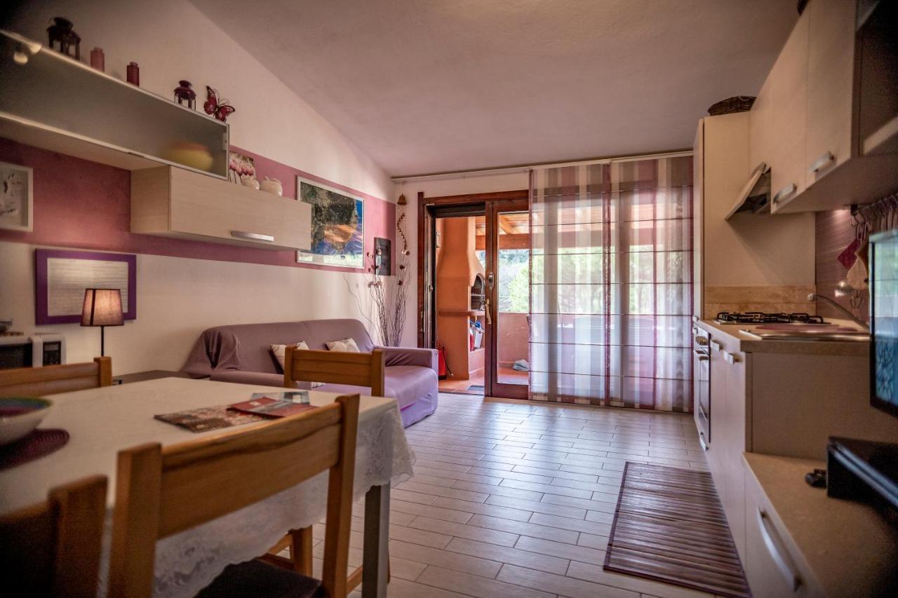Purple House, 30M To Beach Pula Ngoại thất bức ảnh