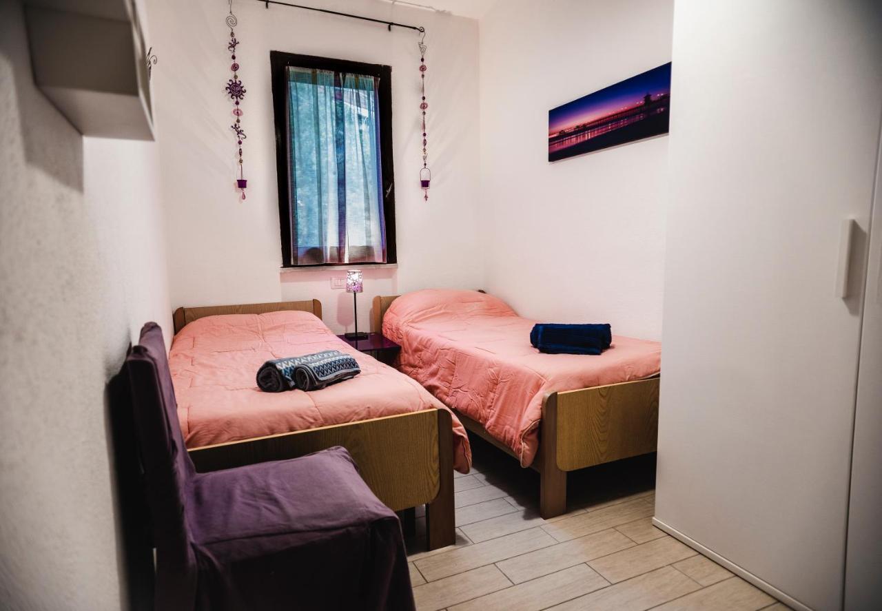 Purple House, 30M To Beach Pula Ngoại thất bức ảnh